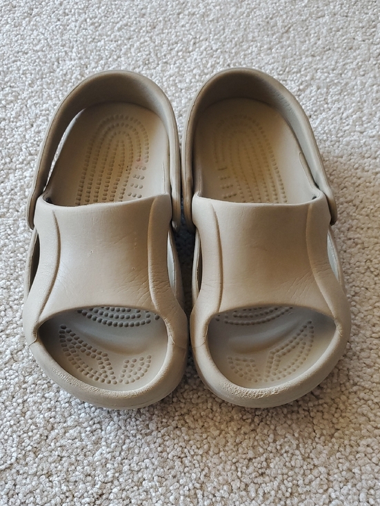CROCS Shoes - CROCS Beige Slip-On Women 5 Sandals with Heel Strap
